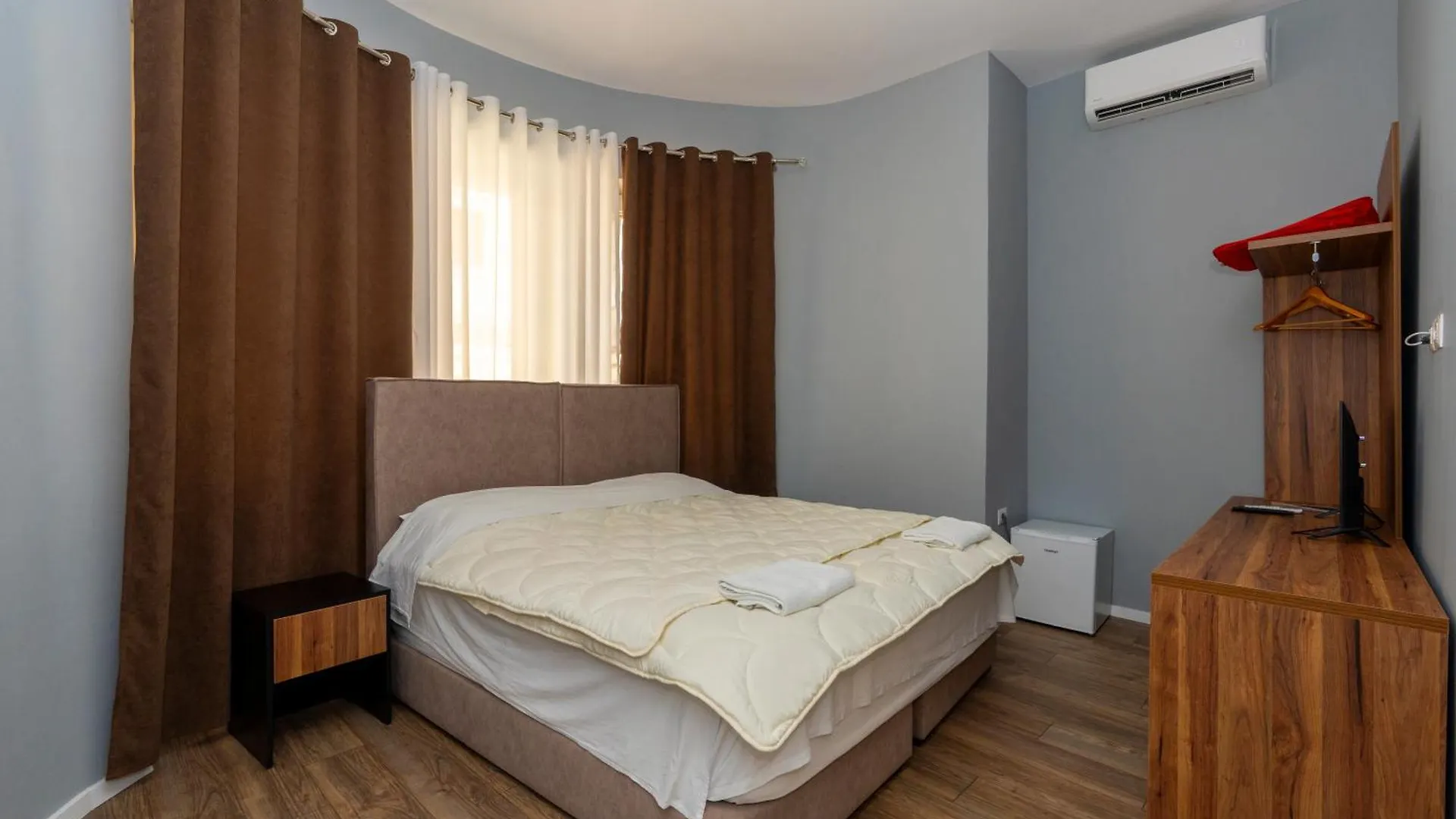 Gjuhadoli Hotel 2 Shkodra