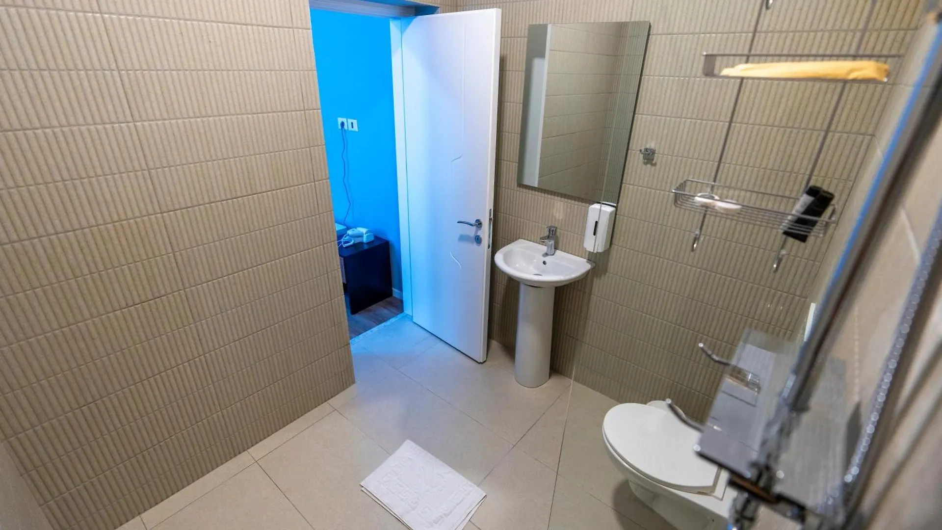 Gjuhadoli Hotel 2 Shkodër