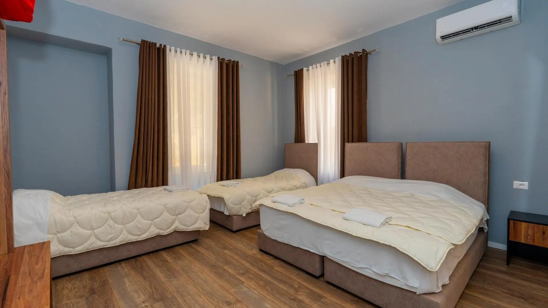 Gjuhadoli Hotel 2 Shkodër
