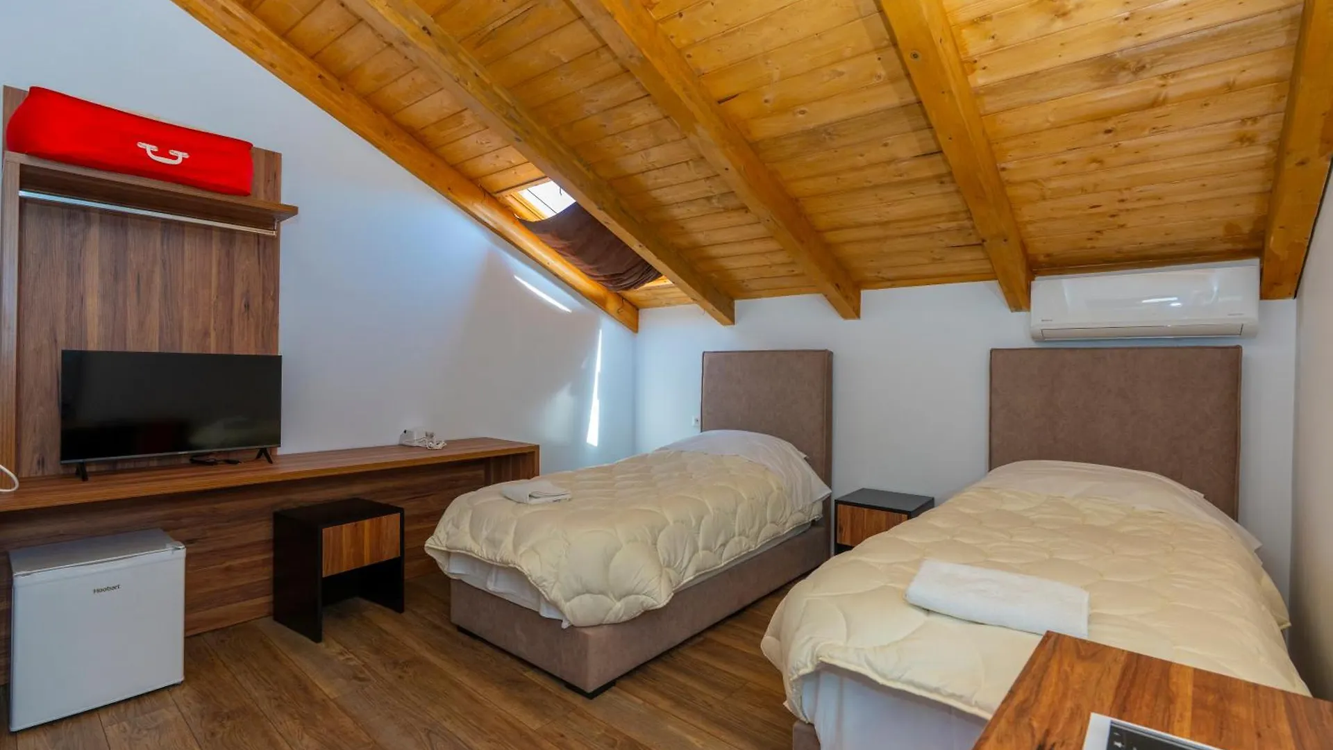 Gjuhadoli Hotel 2 Shkodra
